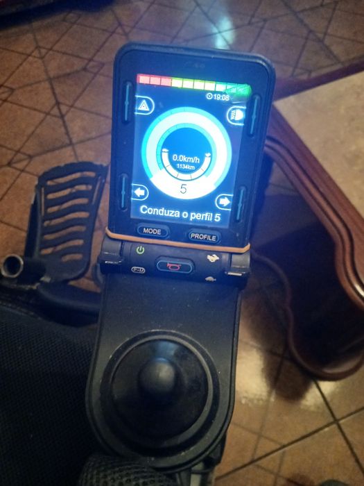 Cadeira elétrica Q700