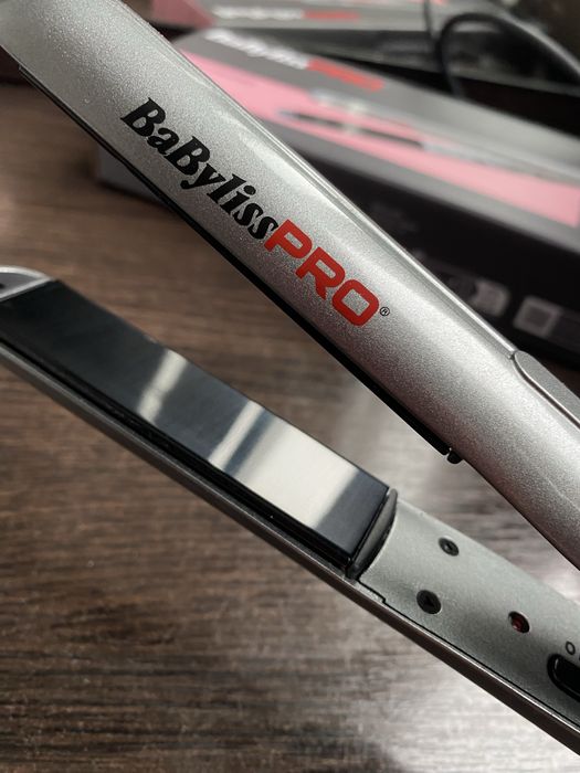 Утюжок Babyliss PRO