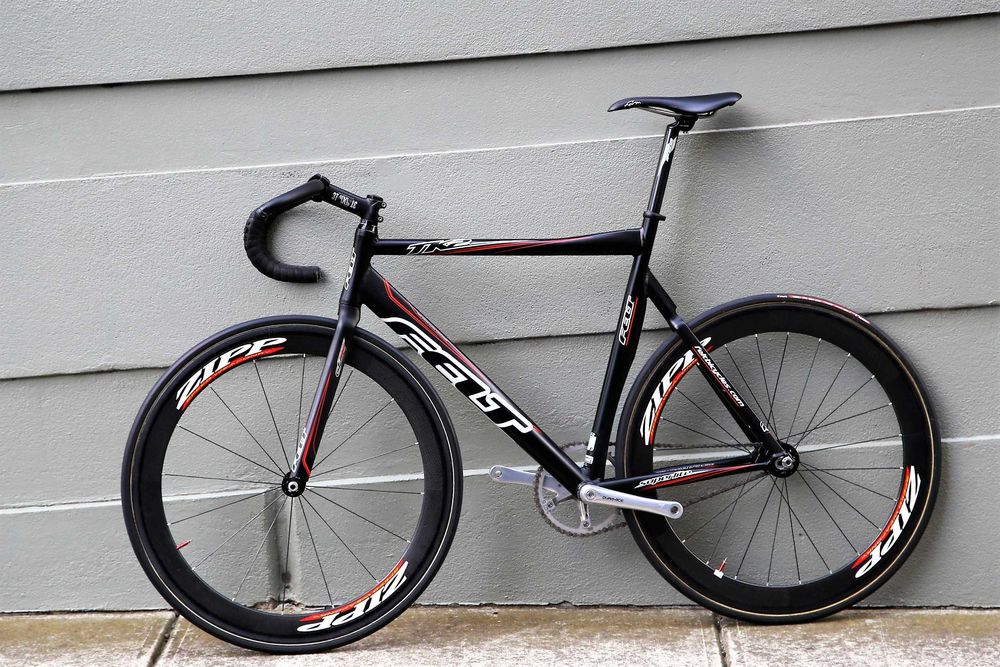 Felt TK2 pista 58cm personalizada – Zipp + Dura-Ace fixie