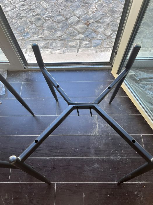 conjunto de 2 cadeiras altas modernas estofadas com braços – cinzento e preto