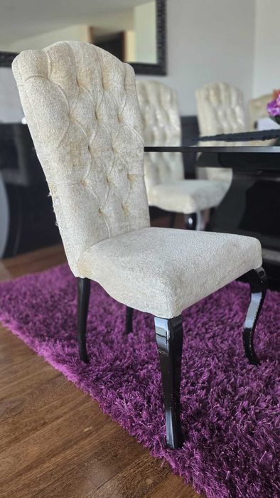 6 Cadeiras de sala de jantar e cadeirão