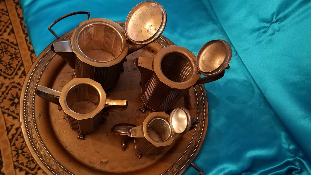 serviço de chá muito antigo