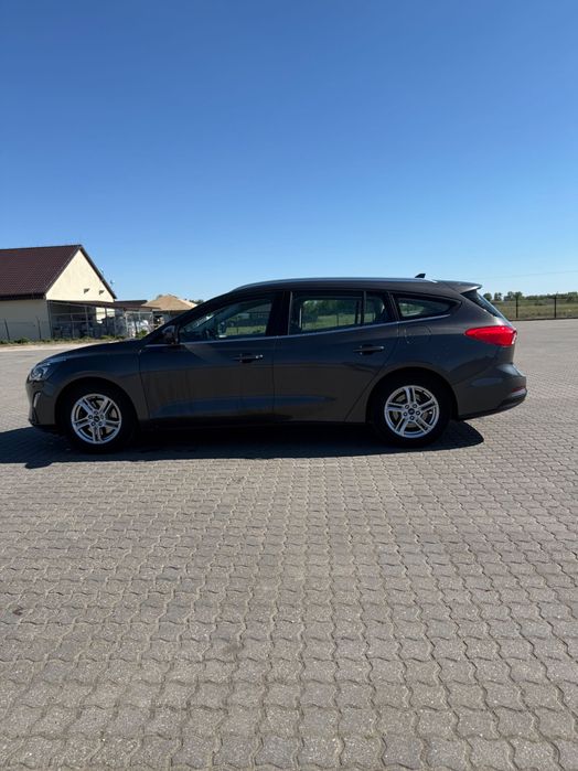Ford   Focus 21r