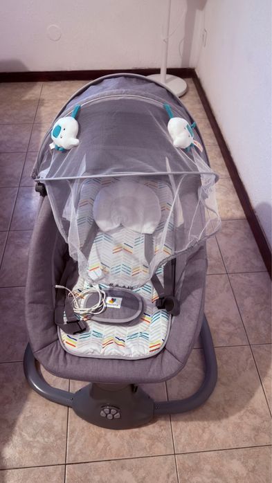 Cadeira de balanço automática