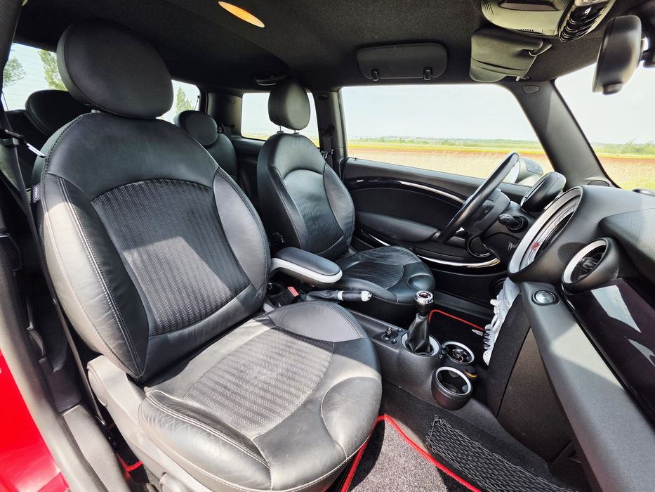 Mini John Cooper Works "JCW" R56