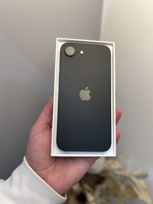 Apple iPhone 16e 128Gb 97% НЕВЕРЛОК