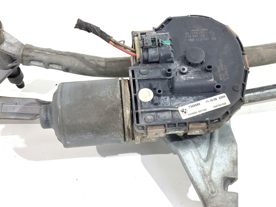 MECHANIZM WYCIERACZEK PRZÓD BMW F07 7305565 09-17 UKŁAD