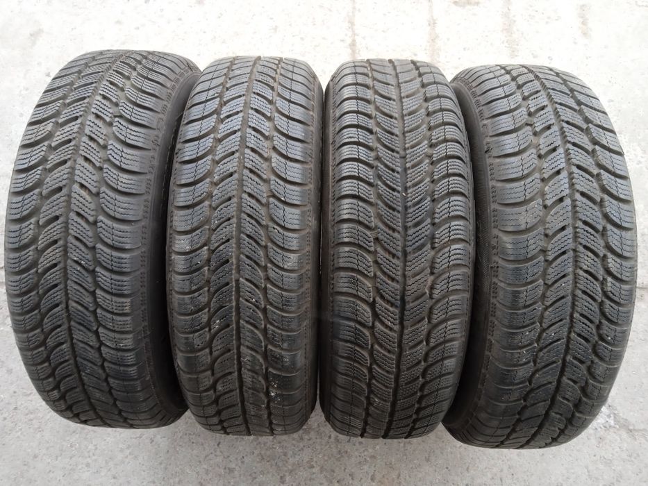 Диски Р15 5/112 VW,Skoda.Шины 2,4шт. R15 175/65 DEBICA 2023год  новые.