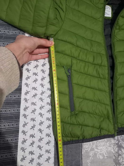 Куртка на хлопчика 6-7 років зріст 122 по бірці весна-осінь