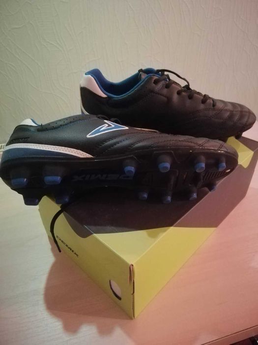 Продам бутсы  Demix ARMANDO FG