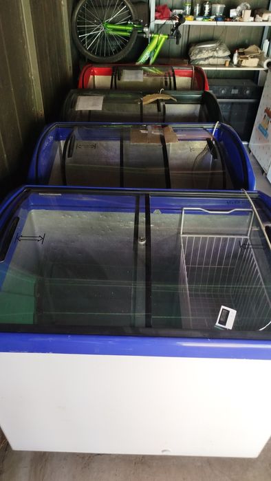 ЛАРЬ морозильная JUKA-300-400. Литров Б.У