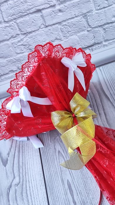 Букет з цукерок цукерками серце подарунок дівчині жінці из конфет