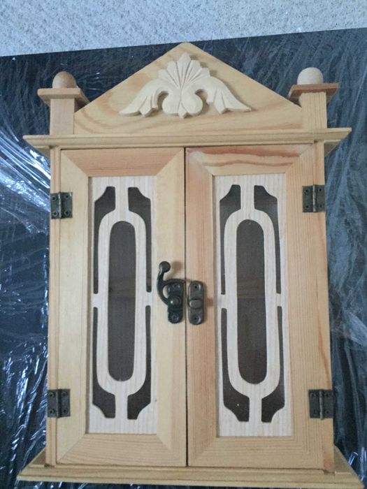 Chaveiro em madeira estilo rústico que dá para pintar -Novo