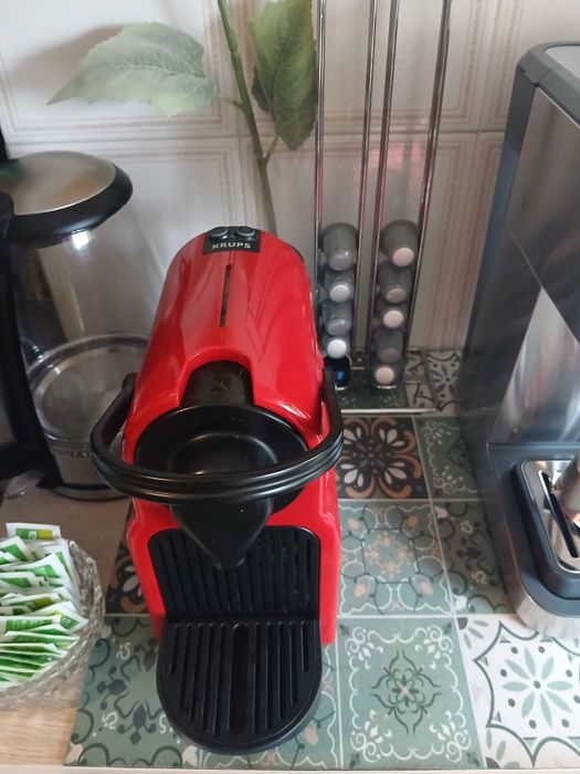 Maquina de  café  cápsulas nespresso