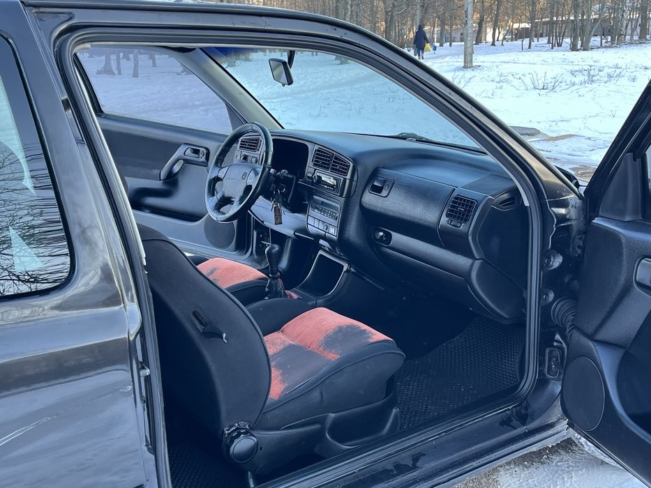 Volkswagen Golf 3 2.0 16V