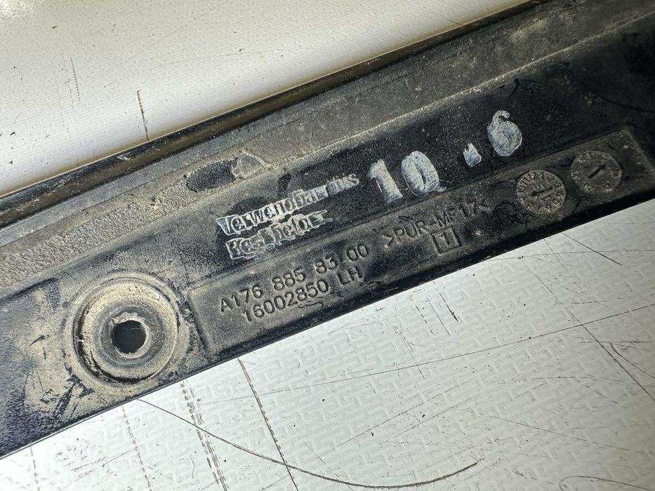 Mercedes A Klasa W176 AMG Listwa Zderzaka Przód Lewa