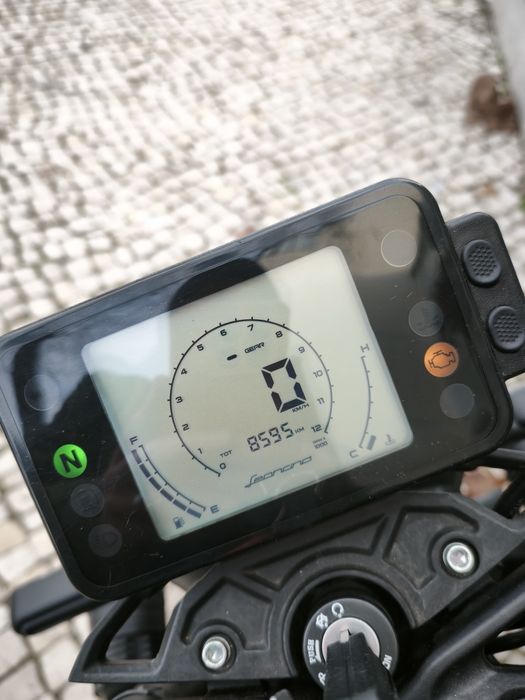 Vende-se Benelli leoncino 125