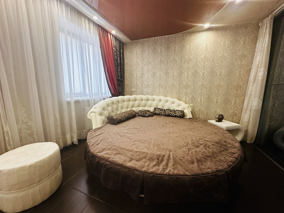 2 этажный дом  4-к  в районе улицы Луговской