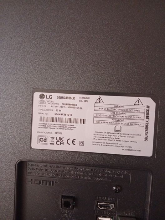 Vendo Smart TV LG uhd 50 ", tem o ecrã partido mas tenho a caixa e o resto dos componentes estão a
