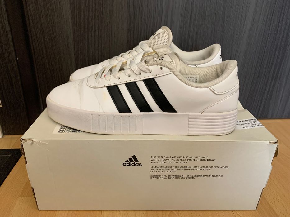 Buty Adidas rozmiar 41 1/3 białe