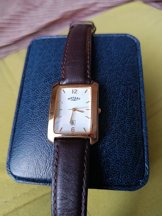 позолоченные наручные часы Rotary