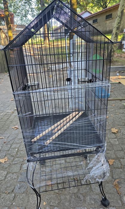 Vendo gaiola para papagaio