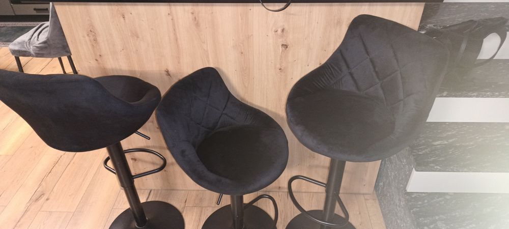 Sprzedam krzesła hokeje