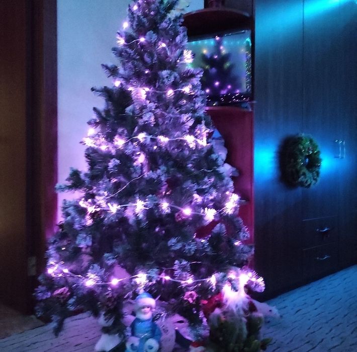 Новогодняя гирлянда на ёлку, новорічніа гірлянда.