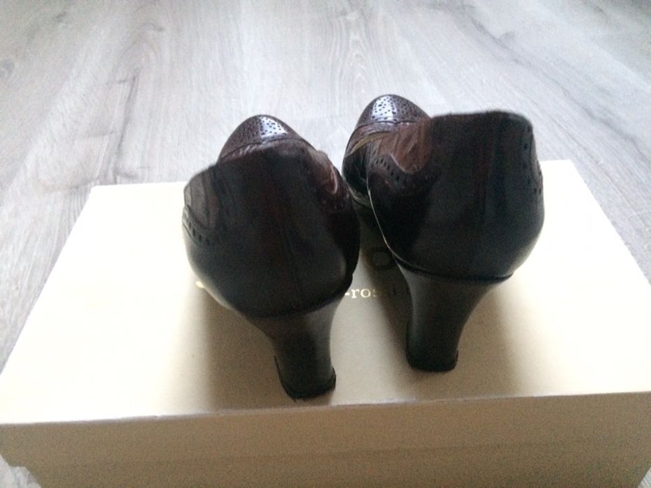 Sprzedam buty, czółenka, koturny Gino Rossi