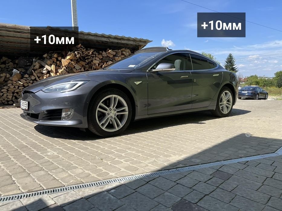 Tesla капролонові проставки Model S, 3, Y