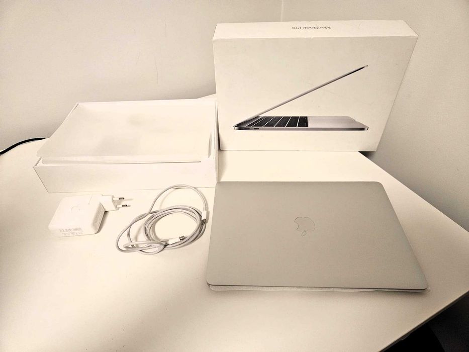 MacBook Pro A1708 uszkodzony ekran