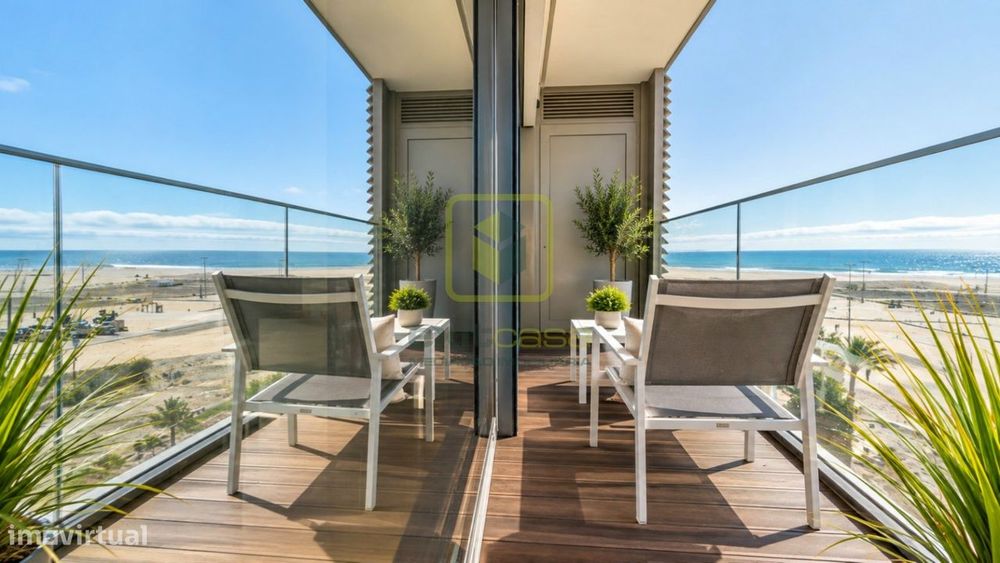 Apartamento T3 primeira linha de mar!