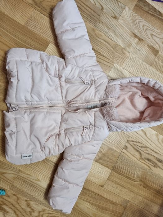 куртка зимова Zara на дівчинку 9-12міс 80р