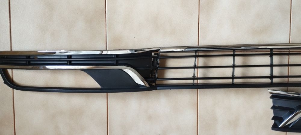 Решітка бампера птф VW Passat b7 eur