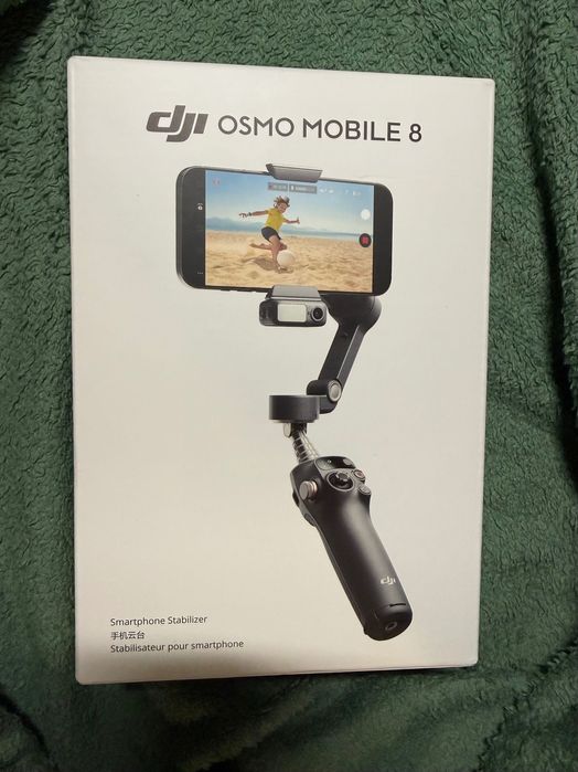 DJI Osmo Mobile 8 Smartphone Stabilizer