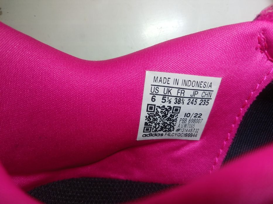 Vendo ténis/ Chuteiras