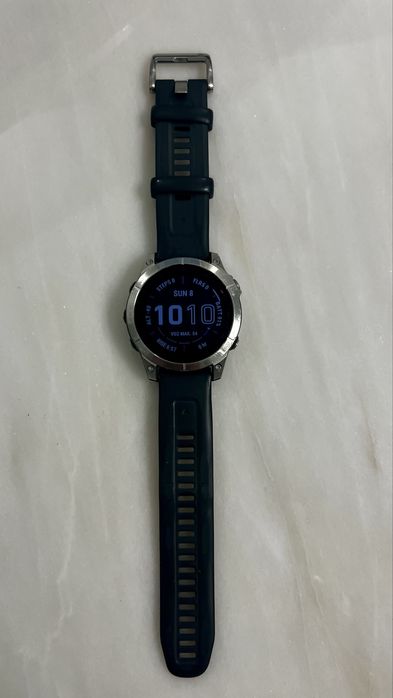 Garmin Fenix 7 Standard Edition + 5 braceletes