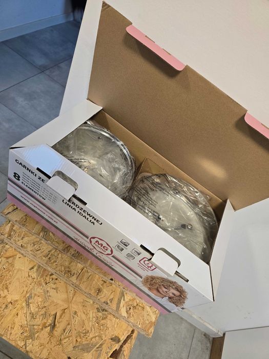 Garnki ze stali nierdzewnej Idalia komplet 8 szt Magda Gessler