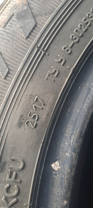 Зимові  шини 155х70х13 бу росава wg101