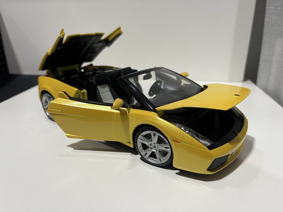 Lamborghini Gallardo 1:18 (Descrição)