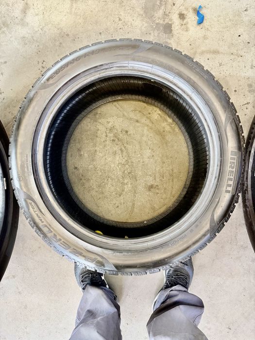 285/40/19 і 255/45/19 Pirelli (зима) 4шт