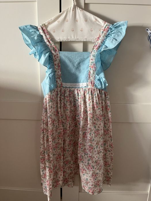 Vestidos patuska ,elaborados por  costureira, meninas 6 anos