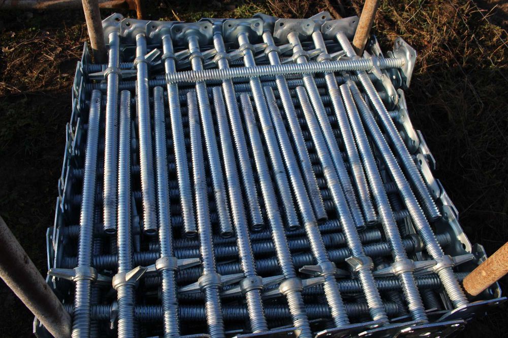 Rusztowanie elewacyjne plettac 15x6m powierzchnia robocza 90m2
