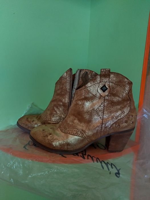 Ботильйони жіночі, Bugatti,41