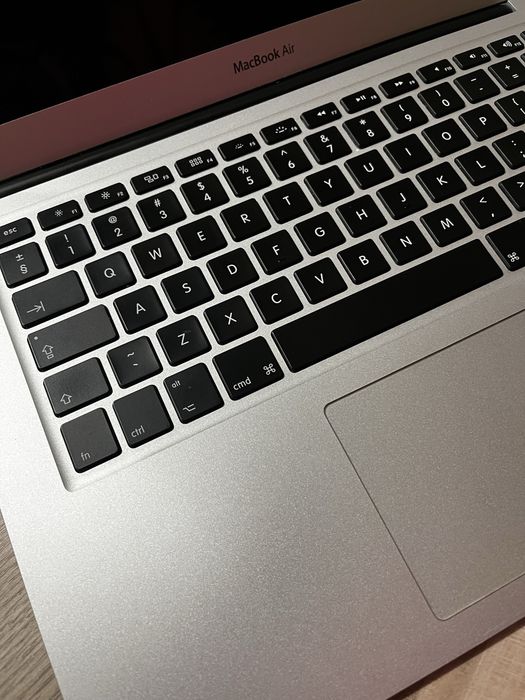 MacBook Air 13” (Early 2014) – sprawny