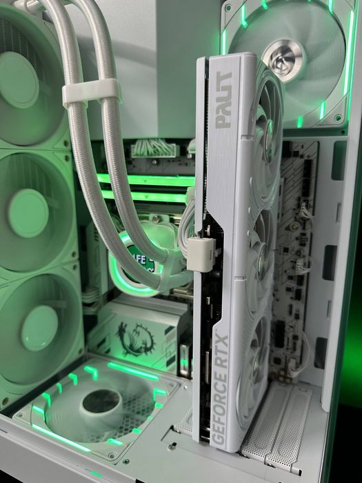 Ігровий ПК Ryzen 7 7800X3D RTX 5070 12GB | 32GB DDR5