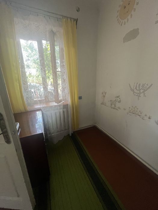 Продаж будинку біля 54 школи