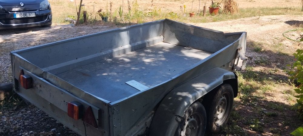 Atrelado dois eixos com suspensão chapa de fabricante