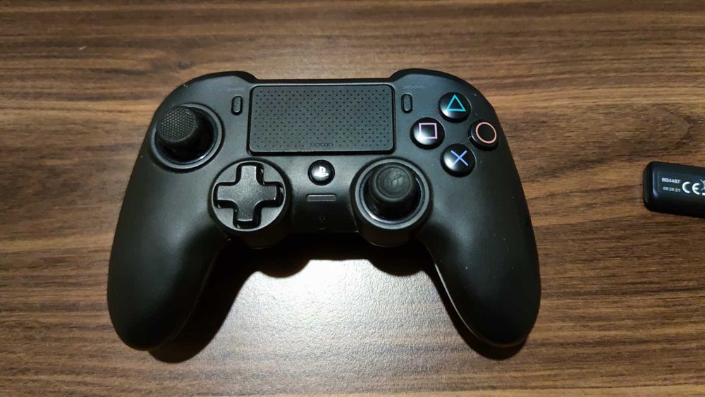 Nacon Pad po Play Station 4 PS4