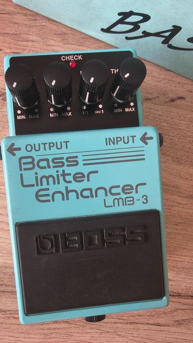 BOSS LMB-3 Bass Limiter Enhancer